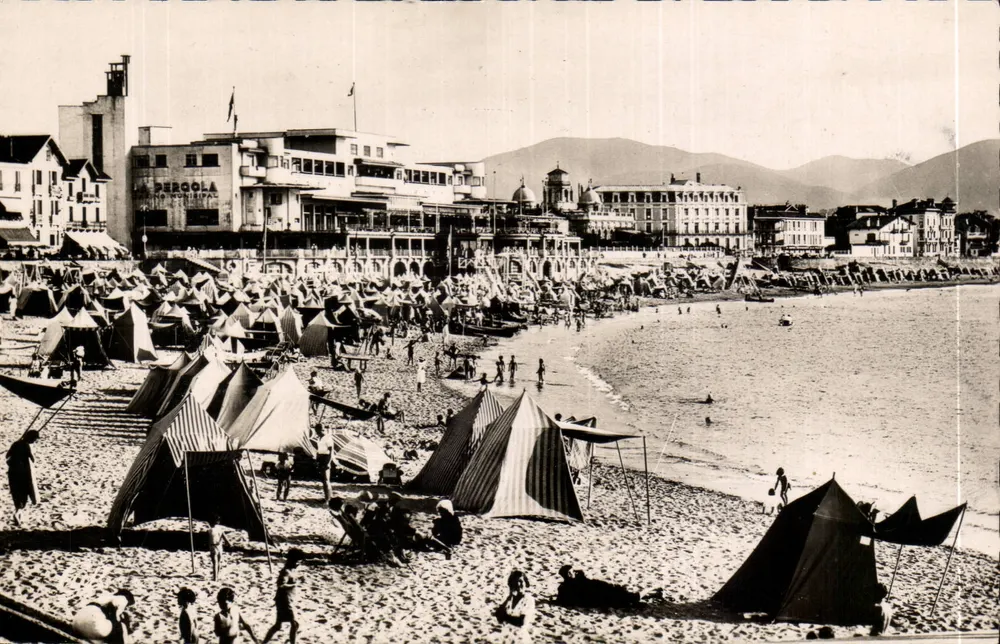 Saint-Jean-de-Luz — Die Strand und das Casino — ST-JEAN-de-LUZ - Die Strand und das Casino (52) — Réal-Photo, C1°, 44 r. Letellier, Paris - Vorderseite