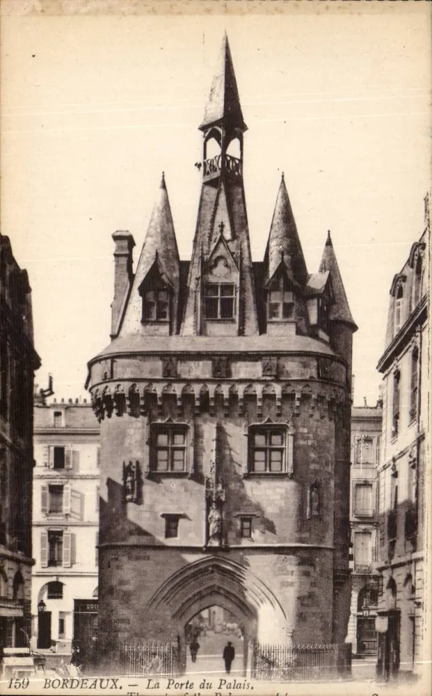 Bordeaux — A Porta do Palácio — Editor Levy Fils & Cie, n° 159 - Frente