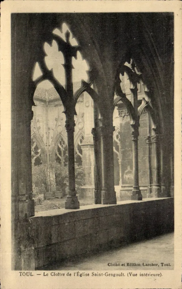 Toul — O Claustro da Igreja Saint-Gengoult — Cliché e Edição Larcher, Toul - Frente