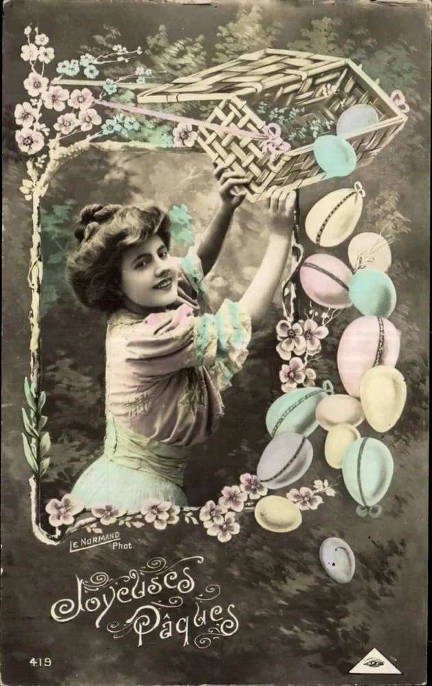 Frau mit einem Osterei-Korb — Blumendekoration — Le Normand Phot. n° 419 - Vorderseite