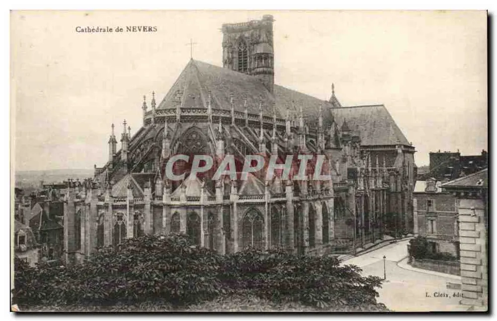 Catedral de NEVERS — vista geral — L. Cleis, édit. - Frente