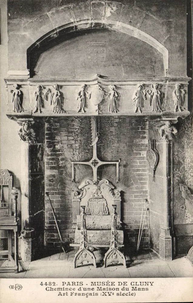 Chaminé de uma Casa de Le Mans — Arte Francesa Século XV — Museu de Cluny, Paris - Frente