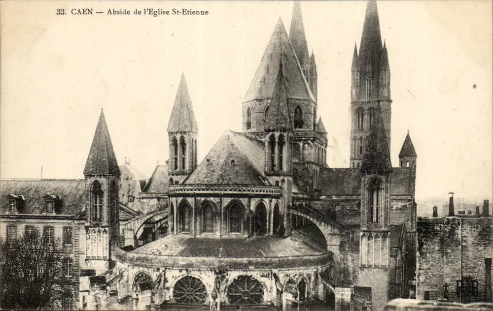 CAEN — Abside da Igreja St-Etienne — Editor não identificado, n° de série 33 - Frente