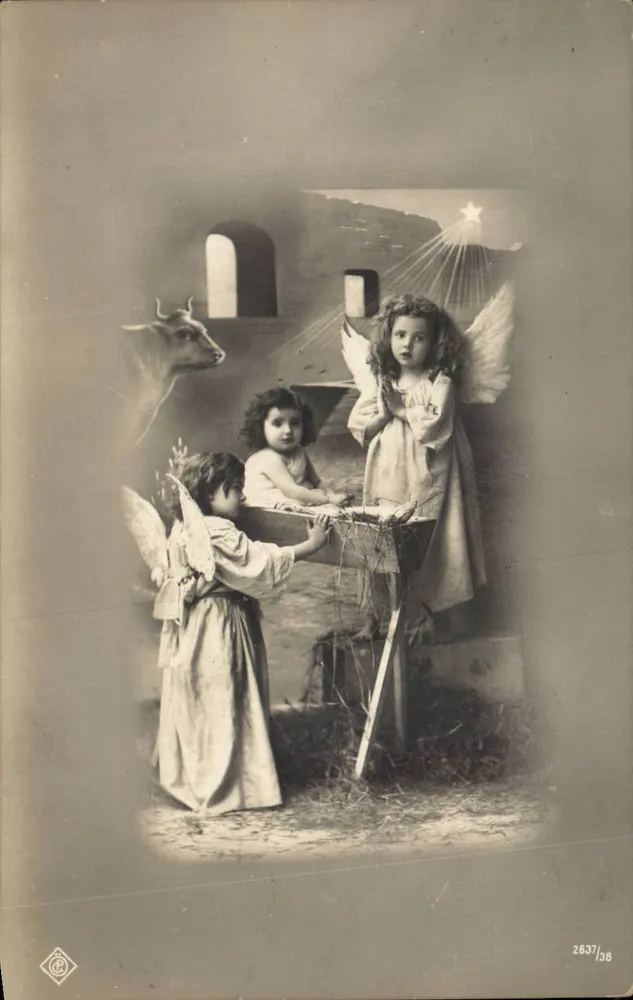 Nativity — Szene mit drei Engeln und Kuh — Verlag C. P. Nr. 2637/38 - Vorderseite