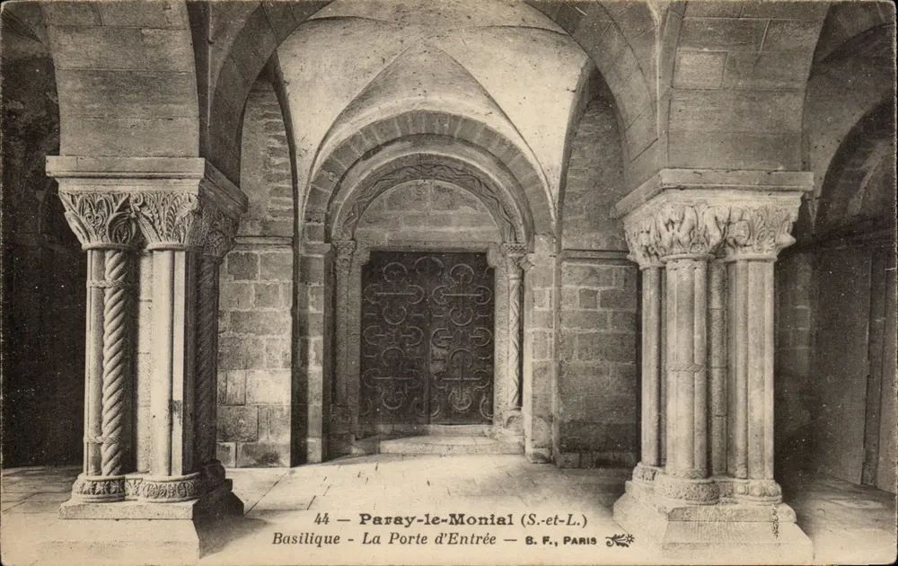 Paray-le-Monial — Basilica, La Porte d'Entrée — B.F., Parigi, n°44 - Recto