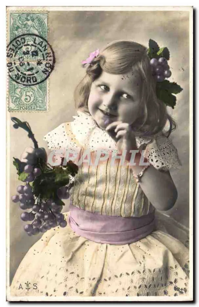 Mädchen mit Trauben — Antike Ansichtskarte von A&S — grüner 5-Cent-Stempel - Vorderseite