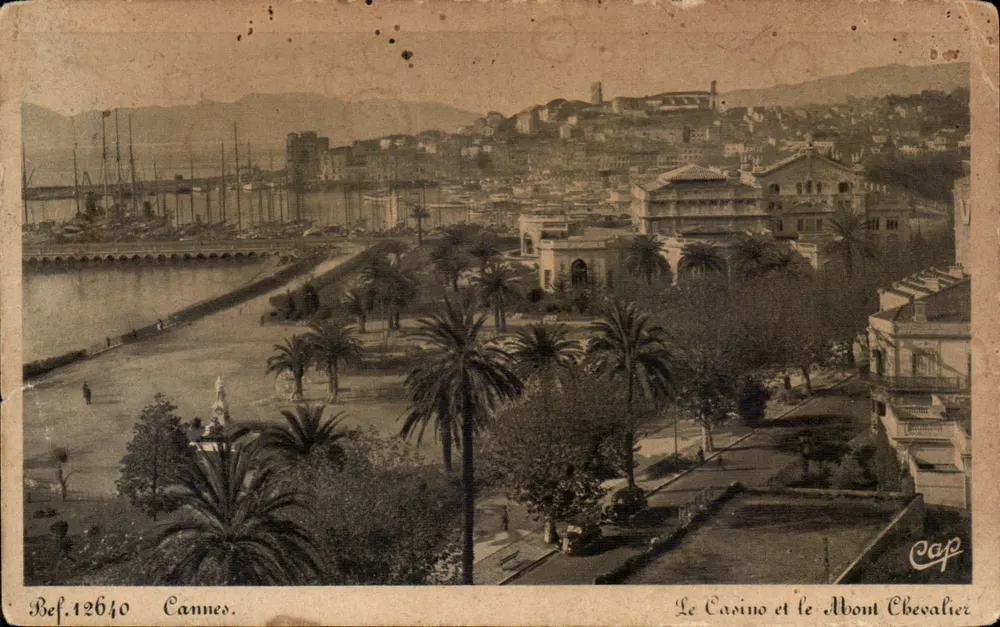 Cannes — Das Casino und der Mont Chevalier — Les Belles Éditions Français - Vorderseite