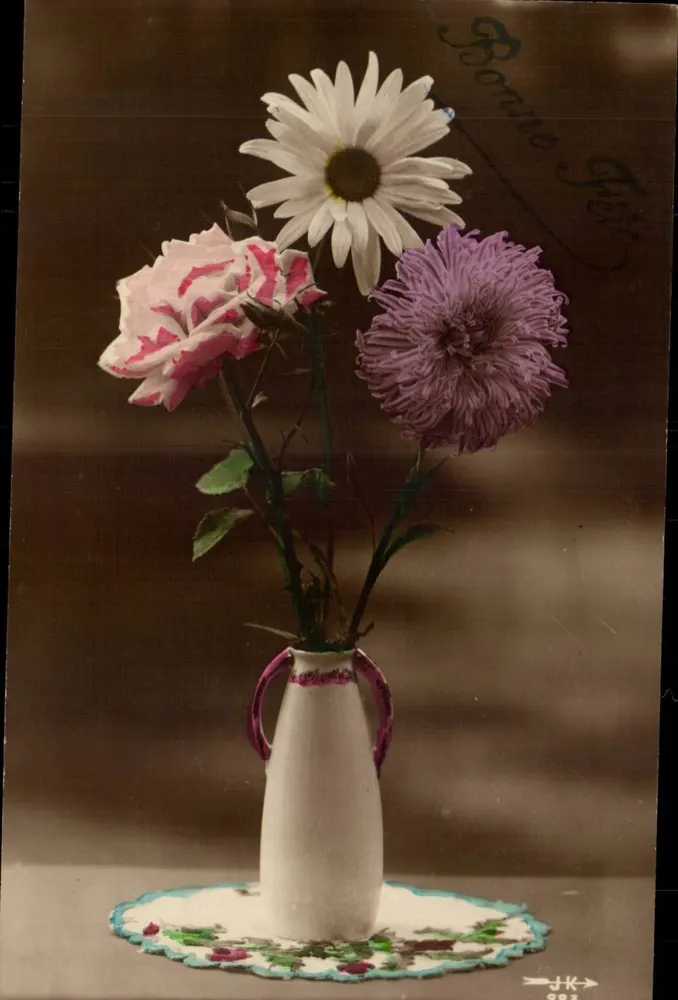 Flores em um vaso — carta postal colorida — editor JK, n° 266 - Frente