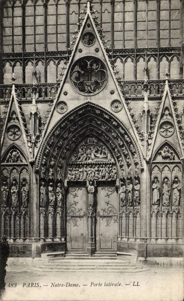 Paris — Notre-Dame — Porta lateral — LL - Frente