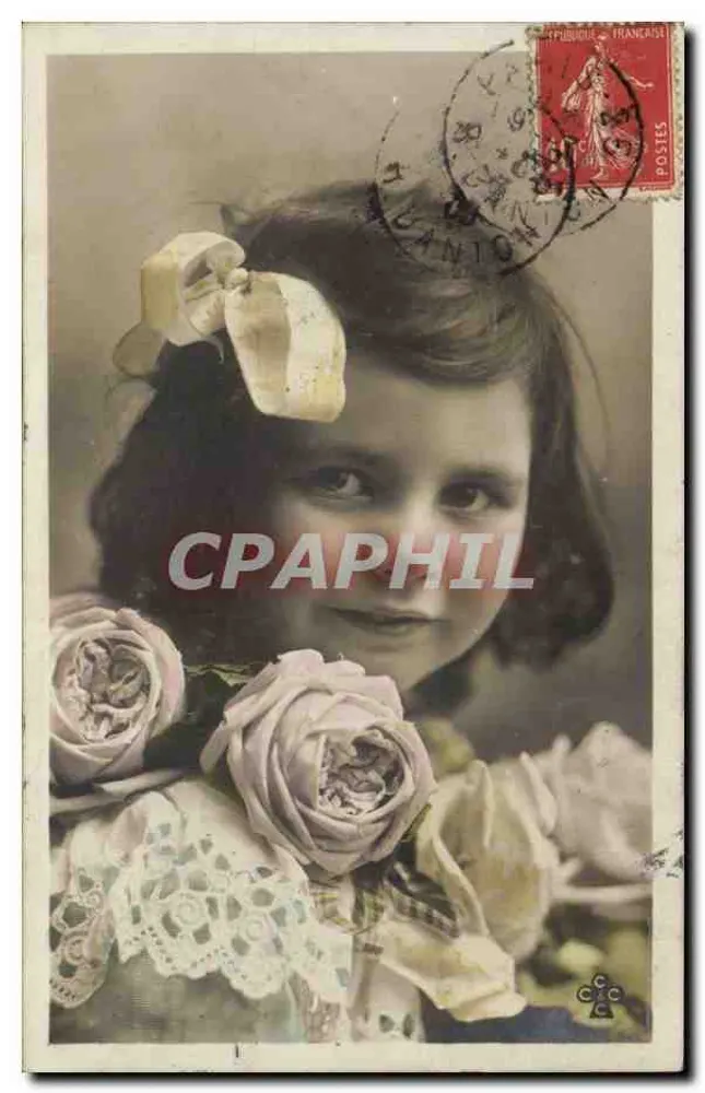 Menina com rosas — foto — editor desconhecido, série 117 - Frente