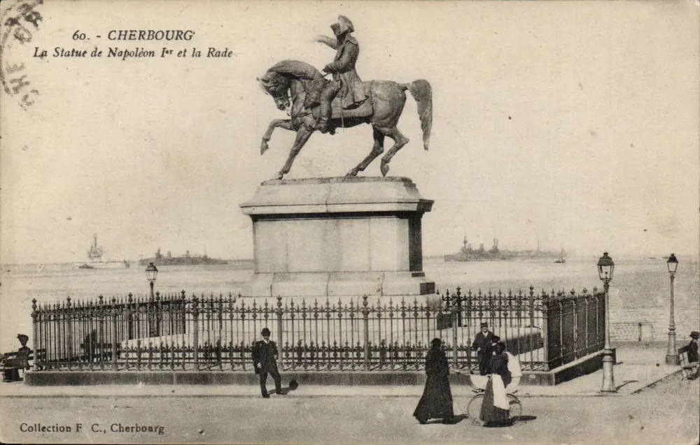 Cherbourg — Die Statue Napoleons I. und der Hafen — Sammlung F. C., Cherbourg - Vorderseite