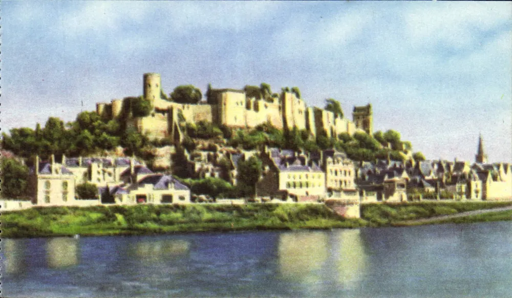 O Castelo de Chinon — Touraine — Imp. Ramboz, Lyon - Frente