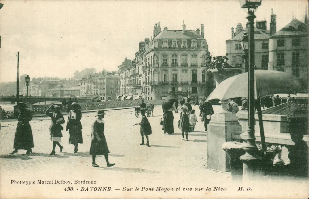 Bayonne — Auf der Mayou-Brücke und Blick auf die Nive — Phototypie Marcel Delboy, Bordeaux, n°490 - Vorderseite