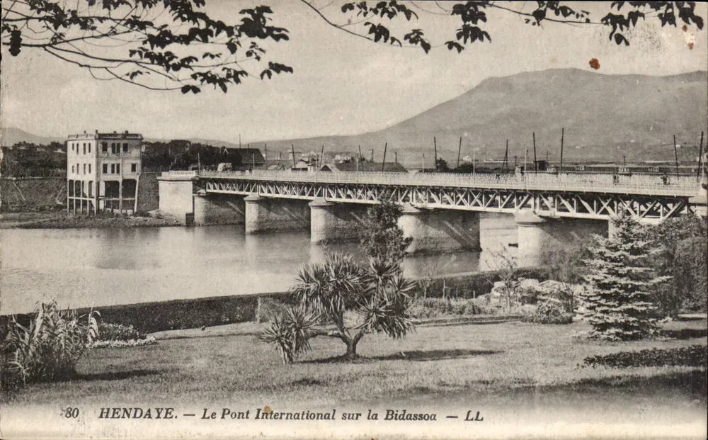 Hendaye — Der Internationale Brücke über die Bidassoa — LL - Vorderseite