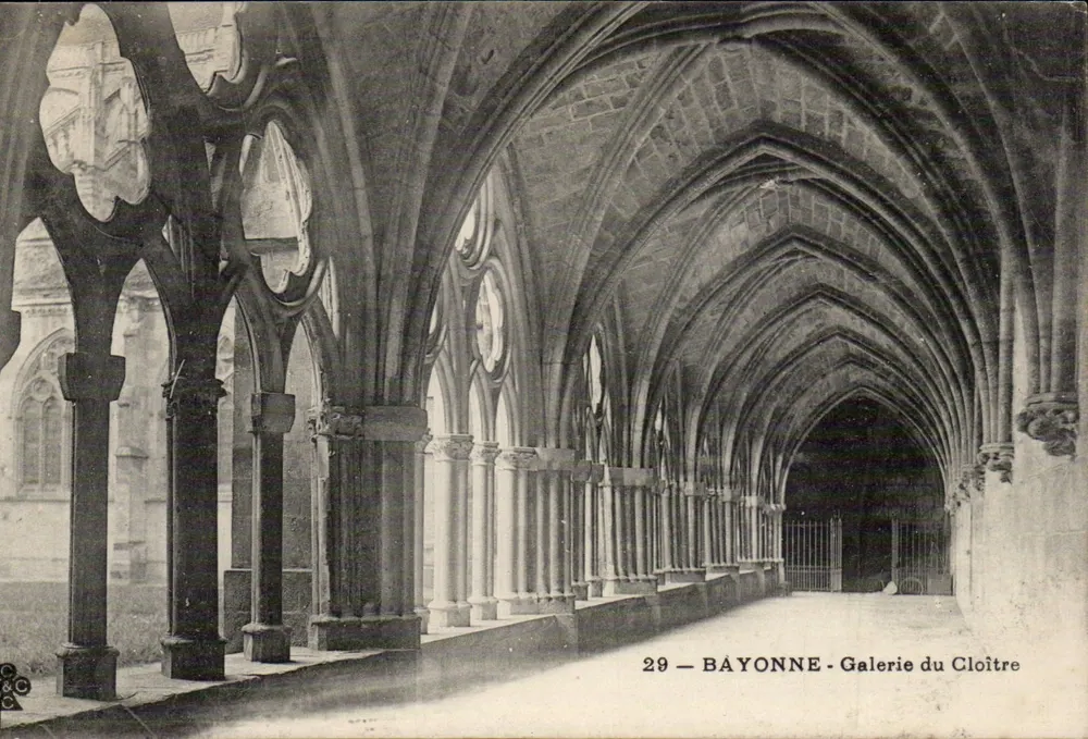 BAYONNE - Galeria do Claustro — 29 — Editor não identificado - Frente