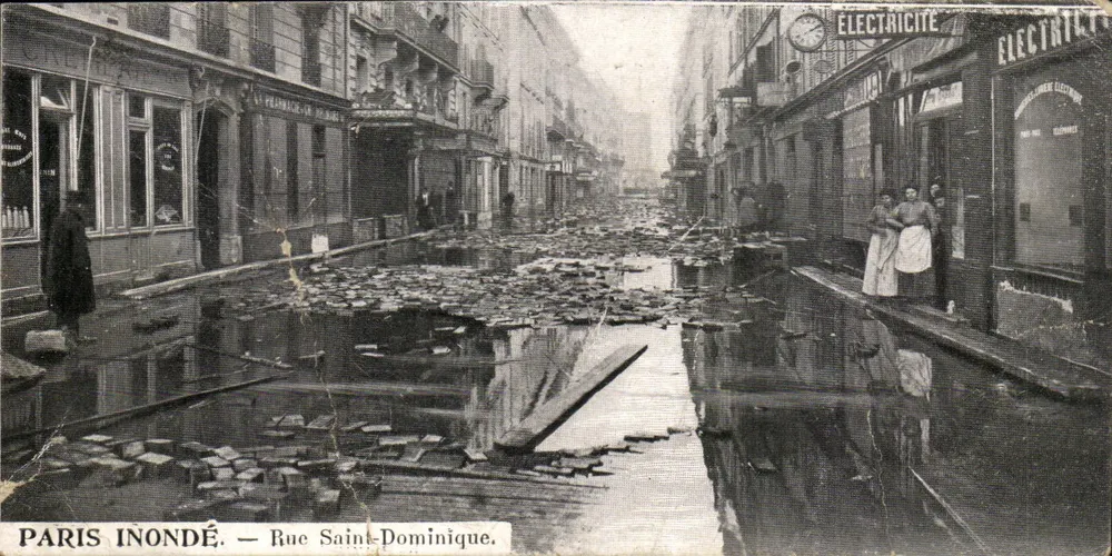 Paris überschwemmt — Rue Saint-Dominique — Éditeur : Paris Inondé, n° 12 - Vorderseite