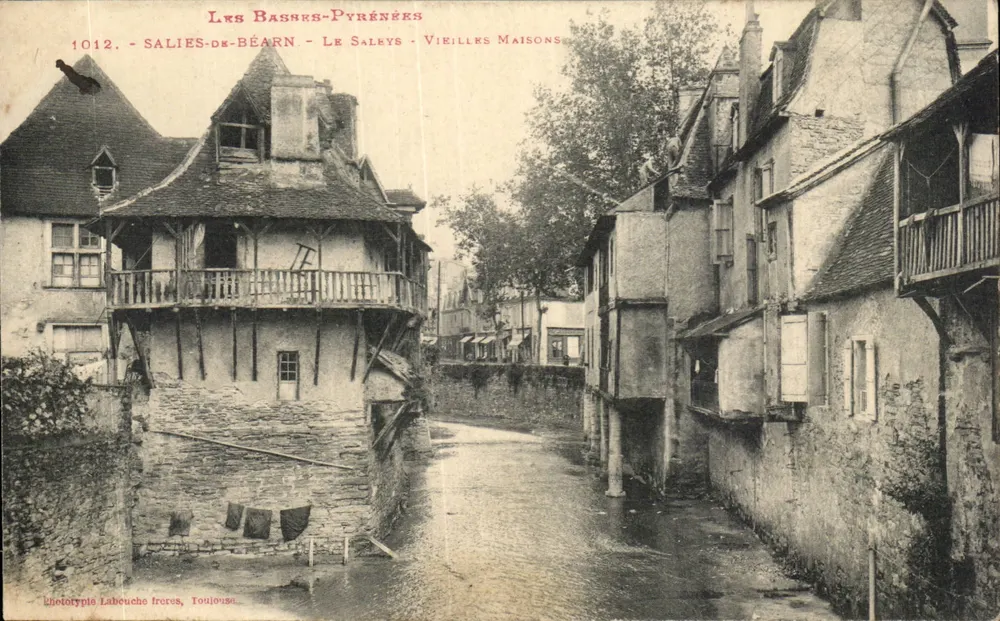 Salies-de-Béarn - Le Saleys - Alte Häuser — Phototypie Labouche frères, Toulouse - Vorderseite