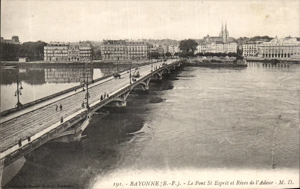 Bayonne (B.-P.) - Ansicht des Pont Saint-Esprit und Ufer des Adour - M.D. - Photographie von Watelet Belbey, Bordeaux - Vorderseite