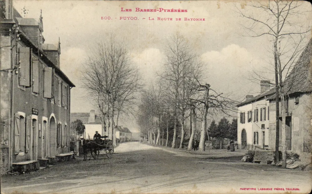 Puyoo - A Estrada de Bayonne — As Baixas-Pirineus — Fototipia Labouche Frères, Toulouse - Frente