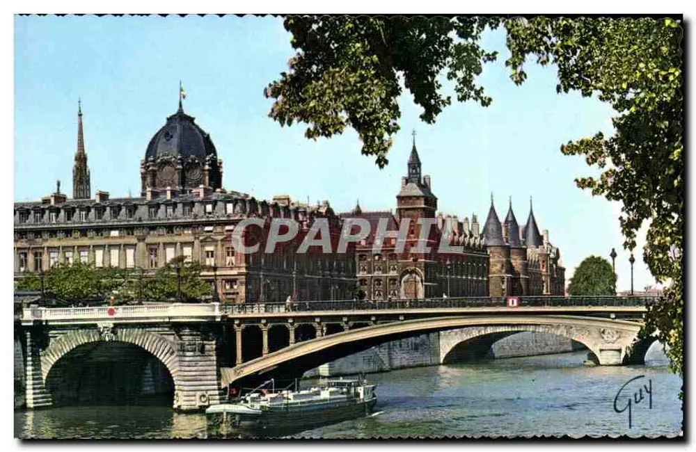 Parigi e le sue meraviglie — La Senna, il ponte Notre-Dame e il palazzo di Giustizia (Conciergerie). A sinistra, la freccia della Sainte-Chapelle — Editore Guy, Parigi - Recto