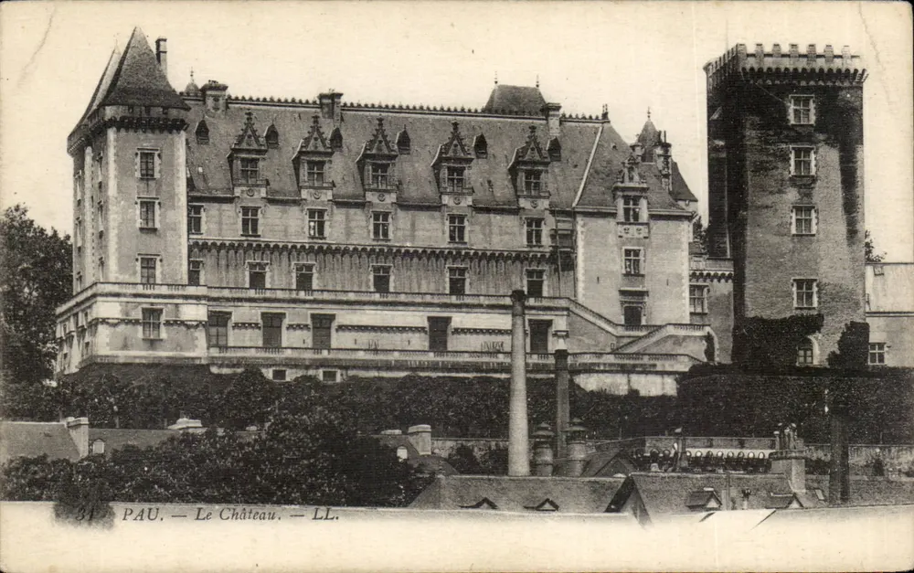 Pau — O Castelo — LL. - Frente