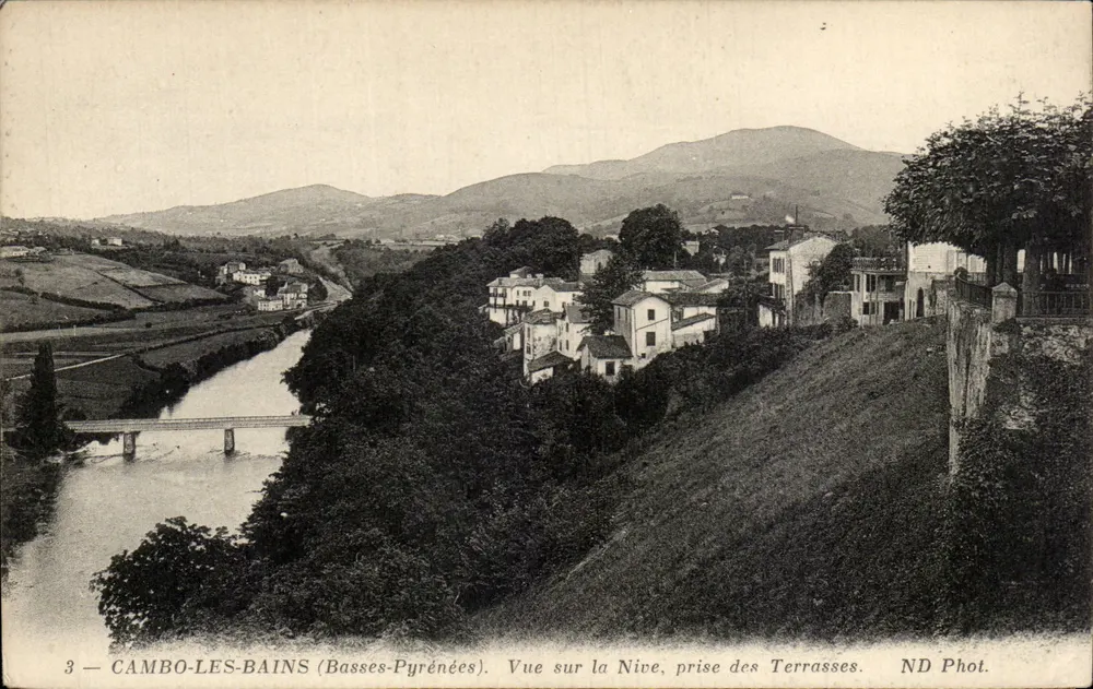Cambo-les-Bains (Basses-Pyrénées) — Ansicht über die Nive, vom Terrasses aus — ND Phot. - Vorderseite