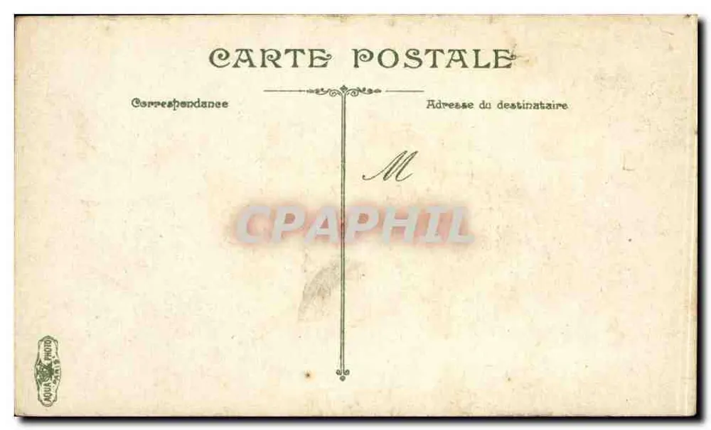 Paris. Igreja de São Laurent — visão do edifício com seu campanário e fachada gótica — editor Aqua Photo, n° 243 - Verso