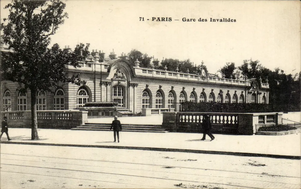 Paris — Gare des Invalides — éditeur non visible, n° de série 71 - Frente
