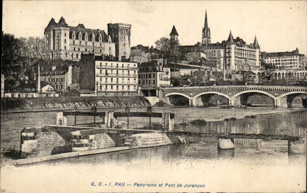 Pau — Panorama e Ponte de Jurançon — C.C. I. Pau - Frente