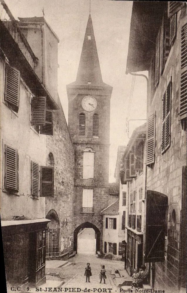 St-Jean-Pied-de-Port — Tor der Notre-Dame — C.C. 9 - Vorderseite