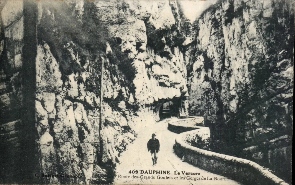 Estrada dos Grandes Goulets e as Gorges de La Bourne — Dauphiné, Le Vercors — G. Gourret, Grenoble - Frente
