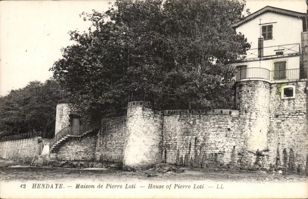 Hendaye — Casa de Pierre Loti — LL - Frente