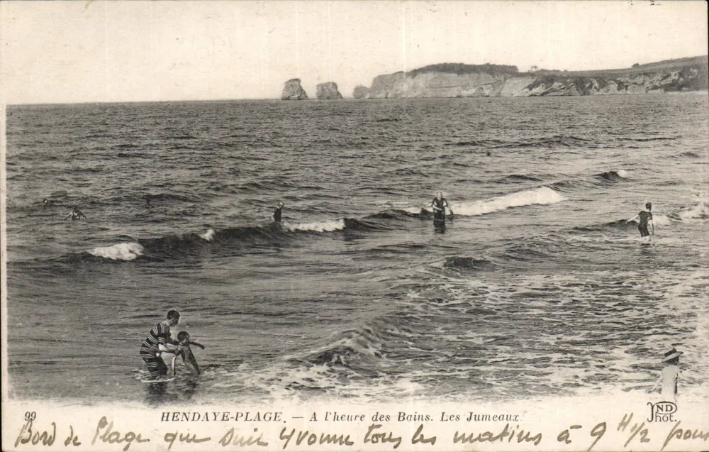 Hendaye-Plage — Zur Badezeit. Die Zwillinge — JND Phot. - Vorderseite