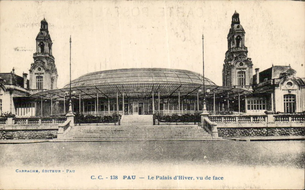 Pau — O Palácio de Inverno, visto de frente — Carrache, editor — Pau, C.C. — 138 - Frente