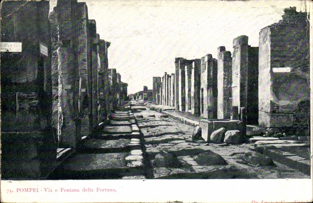 Pompeii - Via e Fontana della Fortuna — De Luca & C. Natale, Nr. 74 - Vorderseite