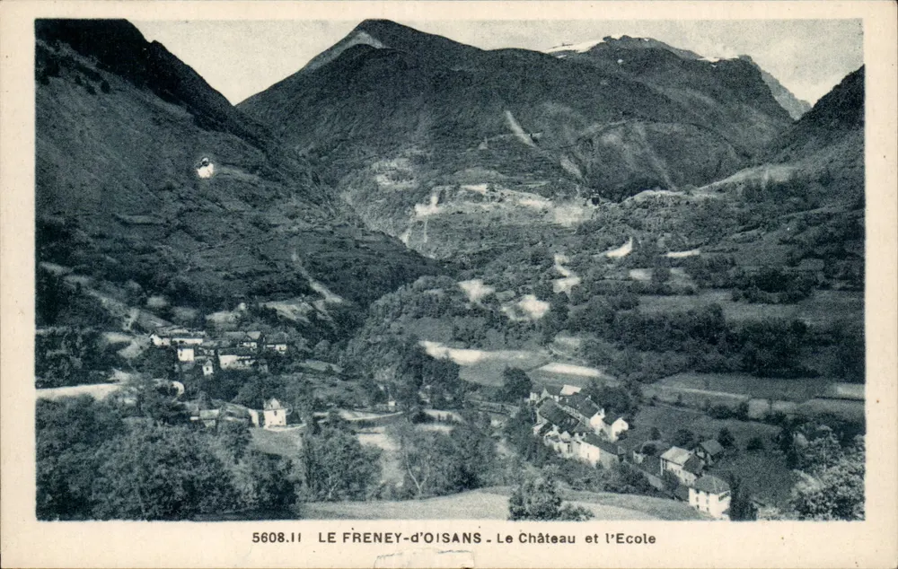 Le Fréney-d'Oisans — Le Château et l'École — éditeur impr. sur la carte n° 5608.II - Frente