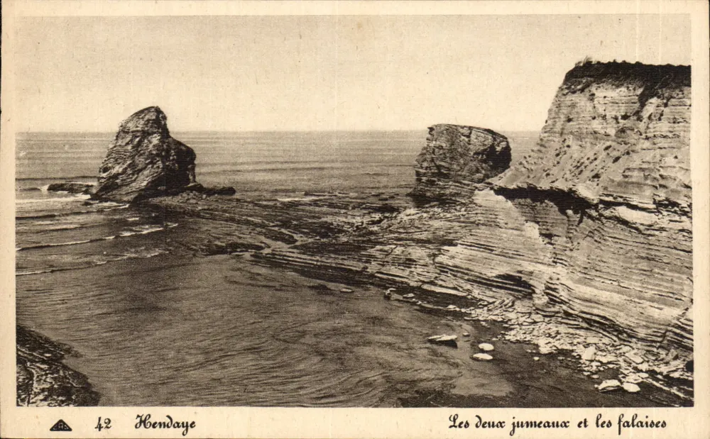 Hendaye — Die Zwillinge und die Klippen — Cie des Arts Photomécaniques Strasbourg-Schiltigheim - Vorderseite