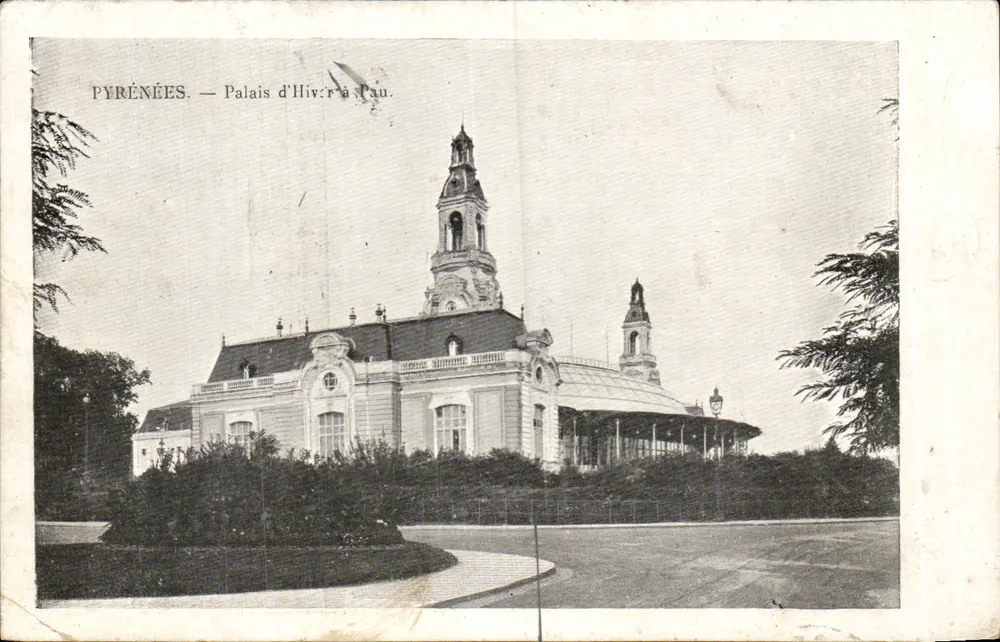 Palácio de Inverno em Pau — Pirineus - Frente