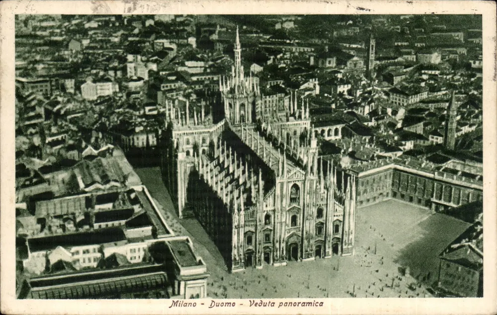 Mailand - Duomo - Panoramablick — unbekannter Verleger, Seriennummer nicht sichtbar - Vorderseite
