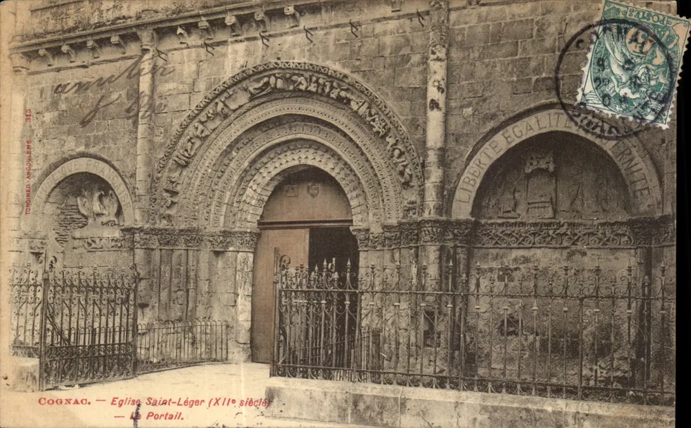 Cognac — Igreja de São Léger (século XII) — O Portal - Frente