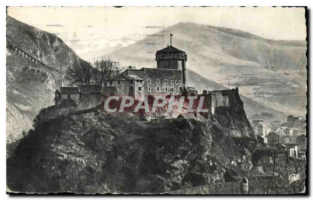 Lourdes — O Castelo Forte — Cie des Arts Photographiques - Paris, n° 363 - Frente