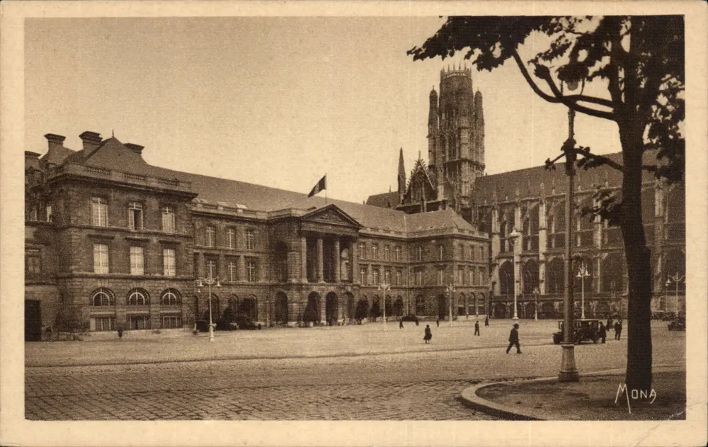 Rouen, die Museumsstadt — Das Rathaus und die Kirche Saint-Ouen — Éditions Victor-Emmanuel, Paris, NR 151 - Vorderseite