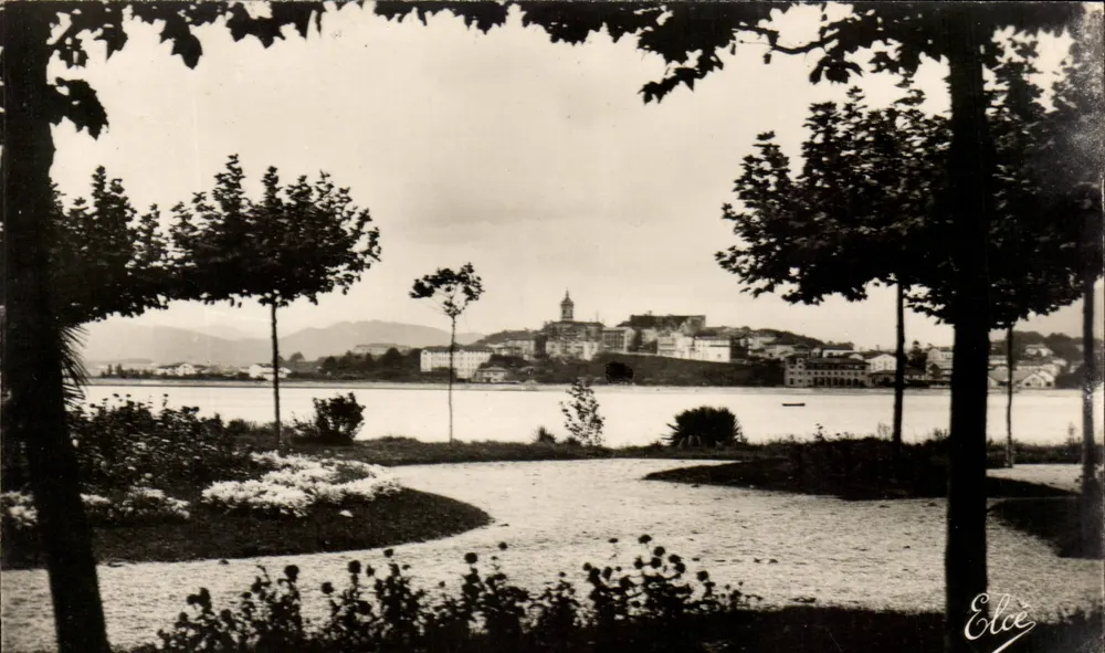 Fontarabie Aussicht der Gärten von Hendaye — Hendaye (R.-Pyr.) — L. Chatatagneau, 92, Bordeaux - Vorderseite
