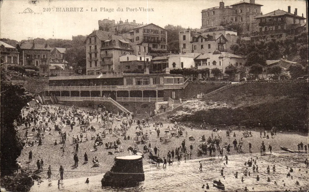 Biarritz - Ansicht des Port-Vieux-Strandes — anonymer Verlag, Nr. 240 - Vorderseite