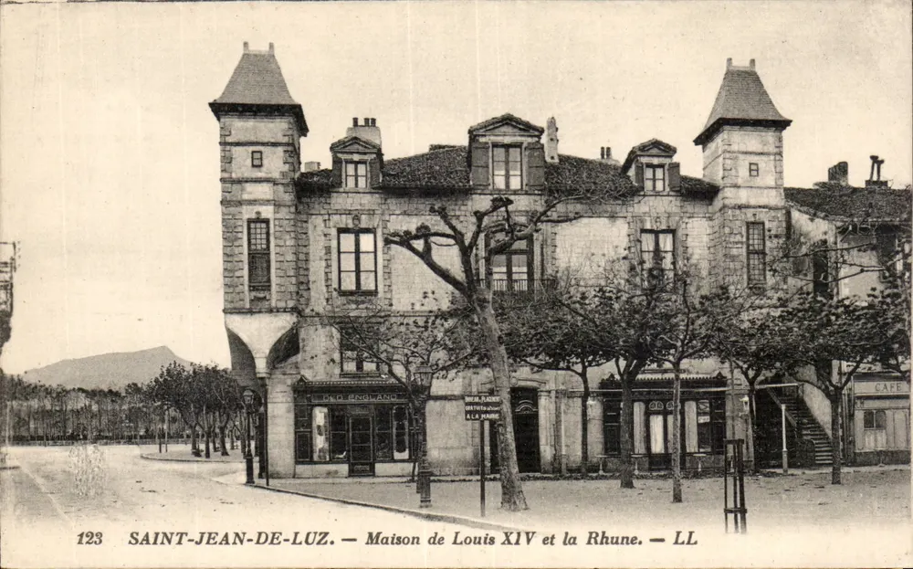 Saint-Jean-de-Luz — Haus von Louis XIV und die Rhune — LL - Vorderseite
