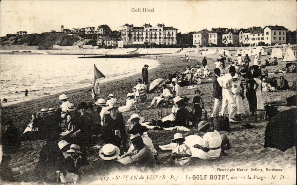 St-Étienne-de-Luz (B.P.) — O HOTEL GOLF diante da Praia — Fototipia Marcel Delbroy, Bordeaux - Frente