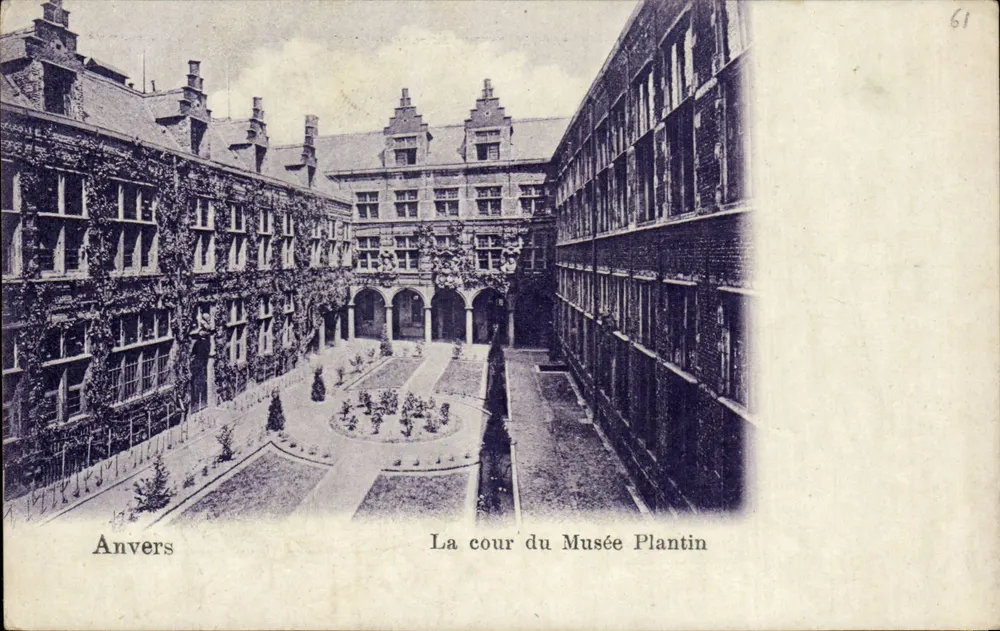 Antwerpen — Der Innenhof des Plantin-Museums — unbekannter Verlag, Seriennummer 61 - Vorderseite