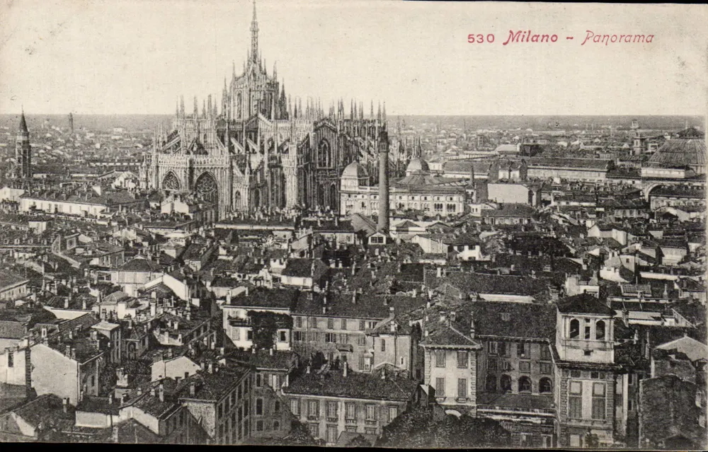 Milano - Panorama — Luftbild der Kathedrale mit den Dächern der Stadt — unbekannter Verlag, Nr. 530 - Vorderseite