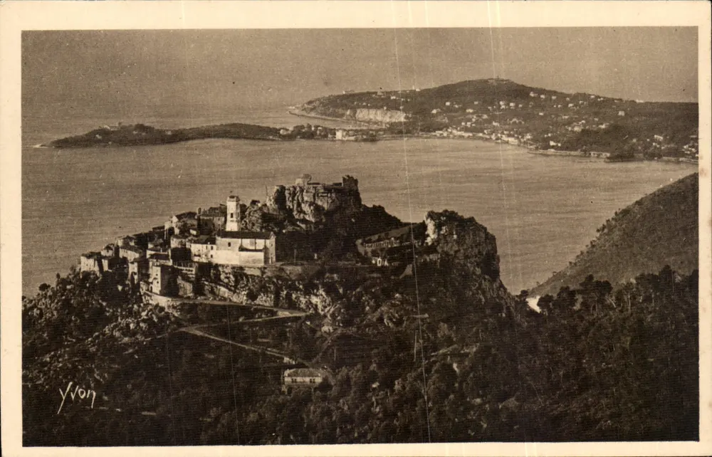 Eze (A.M.) — Allgemeiner Blick auf das Dorf — Les Éditions d'Art YVON, Paris - Vorderseite