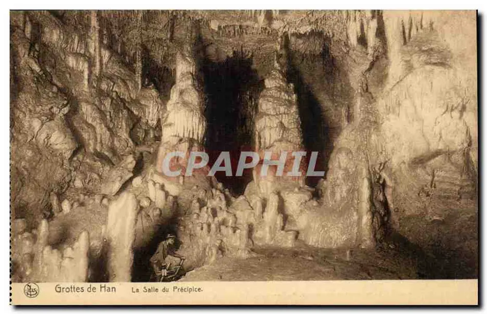 Grottes de Han — La Salle du Précipice — S.A. des Grottes de Han-sur-Lasse et de Rochefort - Vorderseite